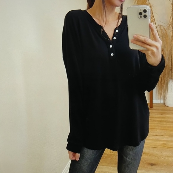 Top - Picture 2 of 4